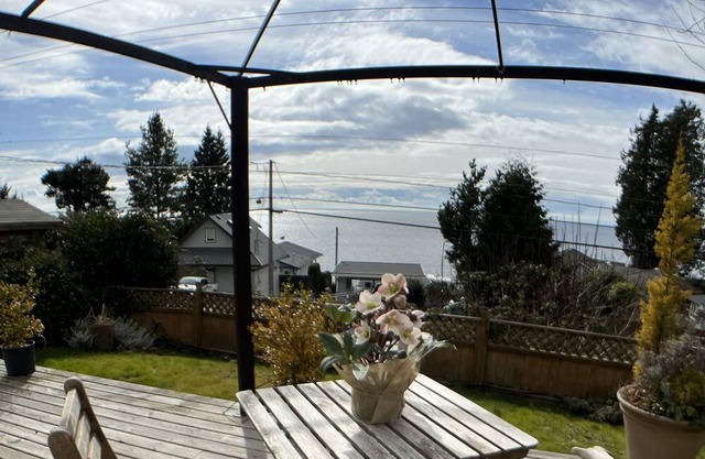 Vintage Selma Park Oceanview Bungalow