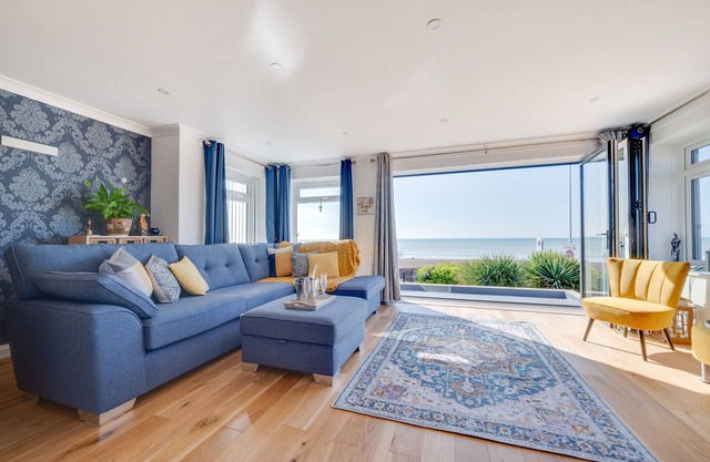 Vitamin Sea House - Two Bedroom House, Sleeps 4