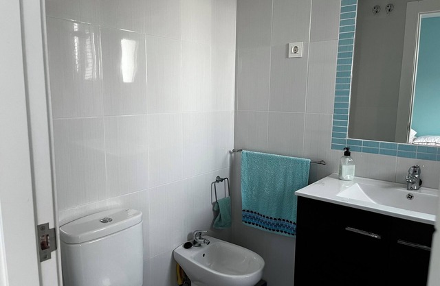 Vivienda en Primera Linea de Playa, Amplia y con Maravillosas Vistas al mar