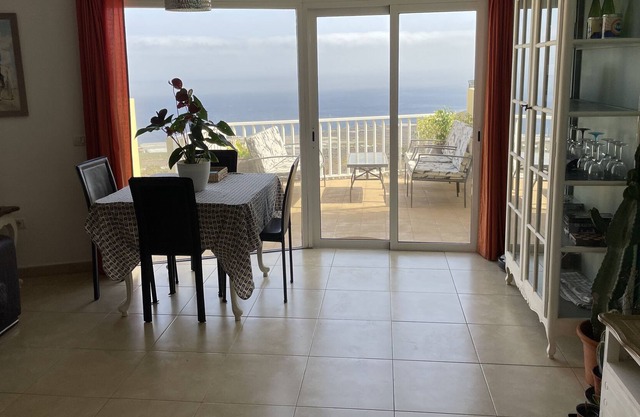 Vivienda Vacacional Los Roques. Increíbles vistas al mar y a la montaña.