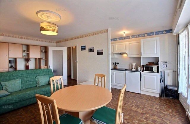 VOLDENUIT11: Spacious apartment overlooking the Baie d'Authie