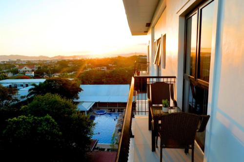 W's Condo at One PonteFino Tower