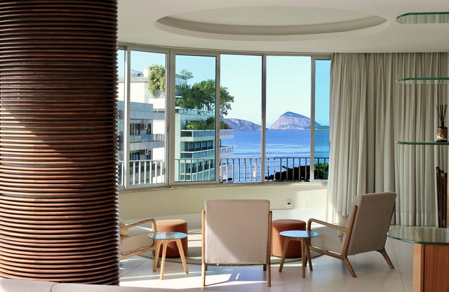 W04.716 - Modern and wonderful apartment with sea view in Ipanema