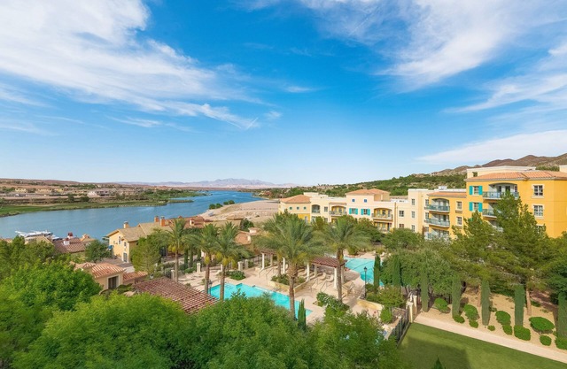 Wake Up to Lake View | 2BR | Remodeled July 2024