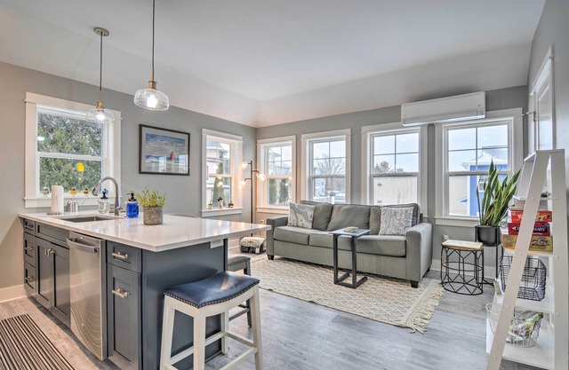 Walk to Dtwn: Charlevoix Condo w/Fireplace