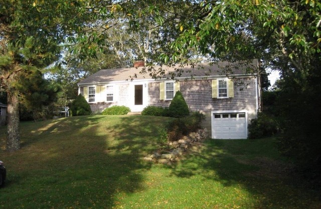 Walk to the Beach - Four Bedroom