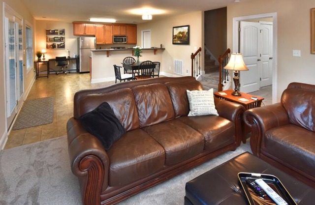 Walk to the Eno River - Private & Secure Large One Bedroom Apartment in N Durham