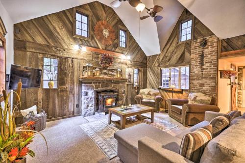 Walk to Zigzag River The Sundance Cottage