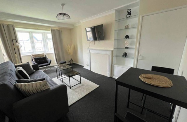 Walthamstow - Apartment - Sleeps 3 - StreetParking
