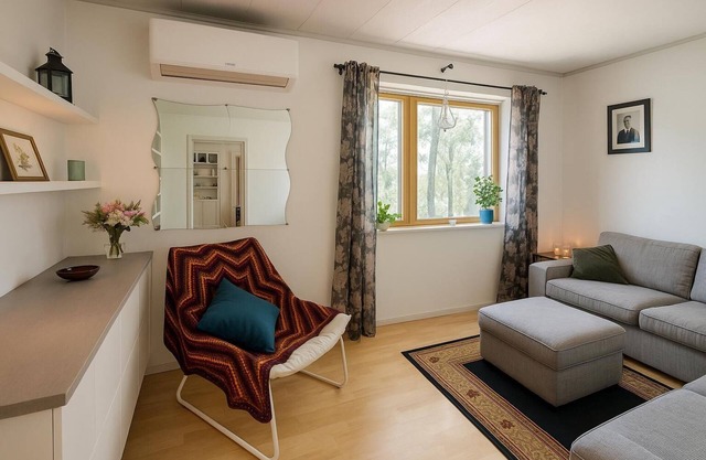 Warm an Cozy apartment in Tromsø, In the city but next door to nature!