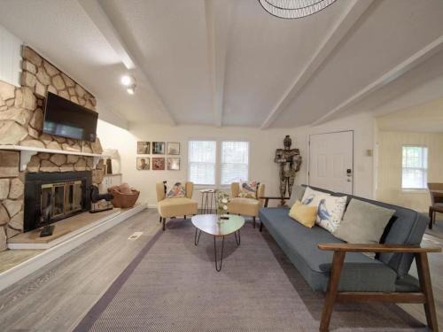 Warm Days and Cool Knights Fire Pit Boat Rental