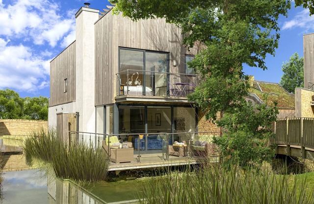 Water Garden 7, Lower Mill Estate/Sleeps 8 plus 4 kids/Spa/Pools/Roof Terrace