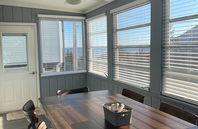 WATER VIEWS! VIRGINIA AVENUE IN BROADKILL BEACH!MINI WEEKS AVAILABLE