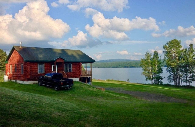 Waterfront 3BR Close ATV Access, Hunt, Fish, Moose