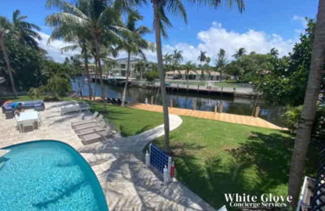 Waterfront 6BR Heated Pool Jacuzzi Close To Beach
