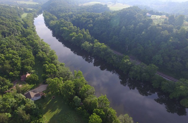 Waterfront Home On James River- Springwood Va