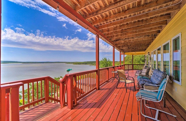 Waterfront Lake Eufaula Home: Multi-Level Balcony