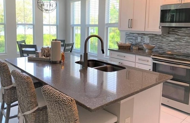 Waterfront on Anna Maria Island Sound ~ Beaches, Pool, Country Club Style...