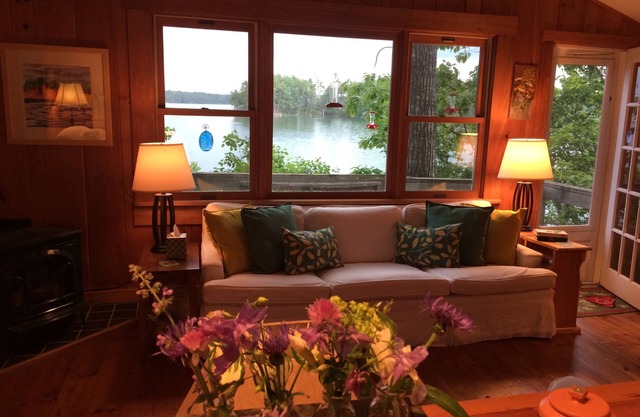 Waterfront Paradise on Damariscotta River Close to Everything!