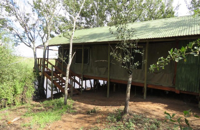 Waterlea-on-River Tented Cabins