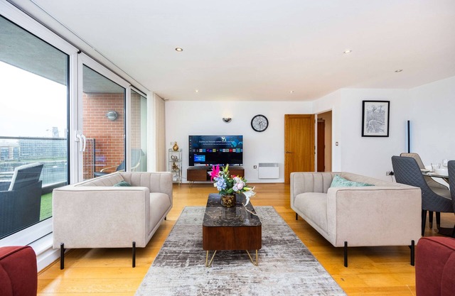 Waterside Bliss Executive Apartment