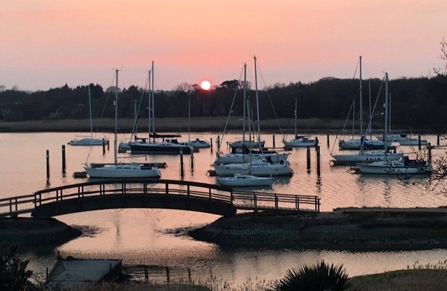 Waterside Cabin - River Hamble