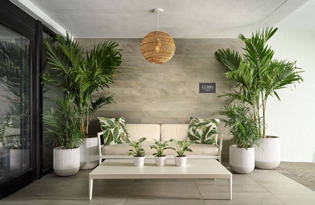 Waterstone Resort & Marina Boca Raton, Curio Collection by Hilton