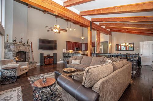 Weathertop By Hauserman Rentals