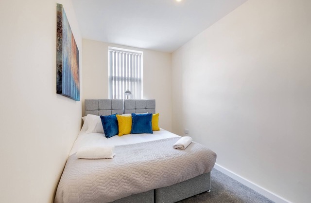 Wednesbury, 1 Bedroom Apartment 205 with Parking