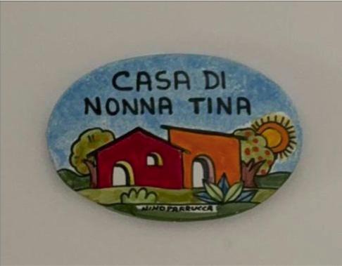 Welc-ōM La casa di nonna Tina