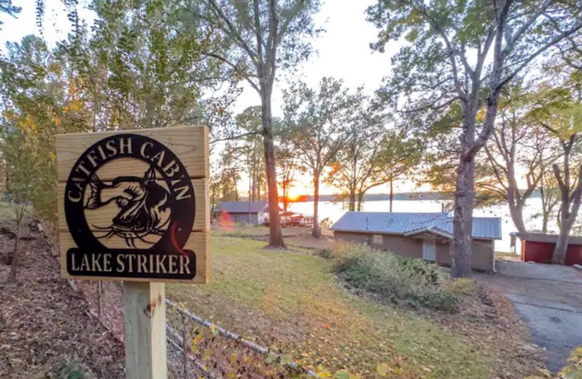 Welcome to Catfish Cabin!