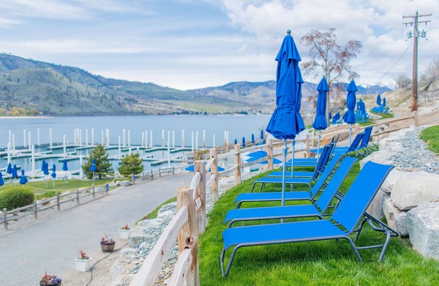 Welcome to Chickadee at The Lookout at Lake Chelan