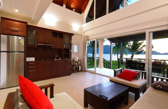 Welcome to our cozy little beach house on Koh Chang