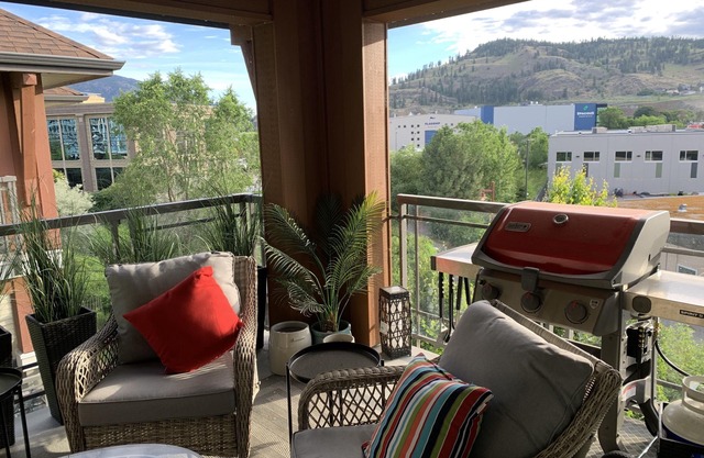 Welcome to Paradise - 5 mins from the beach