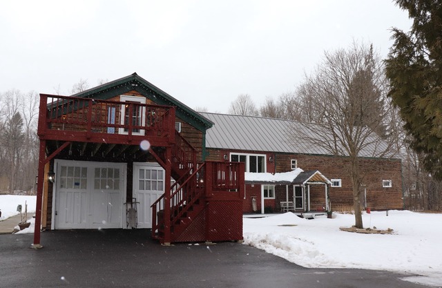 Welcome to the brown barn