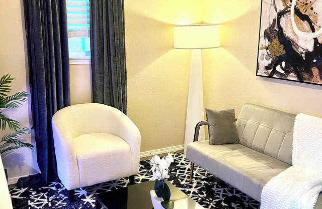 Welcome to Your Tranquil EscapenUnwind in this cozy and peaceful retreat