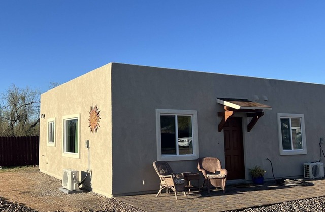 Welcome to Your Tucson Oasis! Your Ideal Getaway with mountain views Awaits!