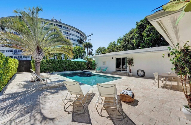Welcome to your own private oasis at this enchanting Fort Lauderdale retreat!