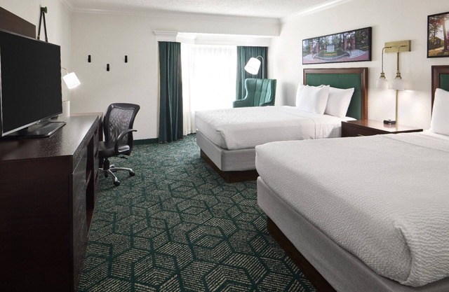 Welcoming Athenian Charm with Three Family-Ready Spacious Rooms