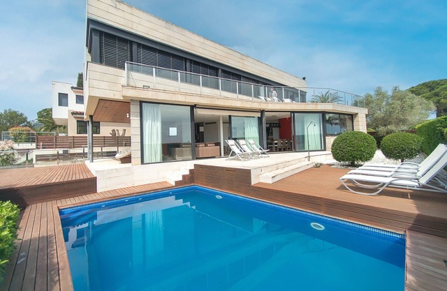 WELCS VILLA 239 PDA con piscina y vista