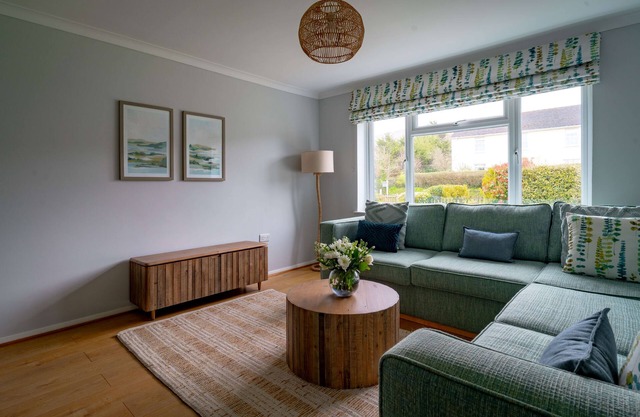 Wendover - sleeps 6 guests in 3 bedrooms
