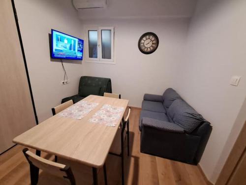 West Athens Welcome Δυτικά της Αθήνας