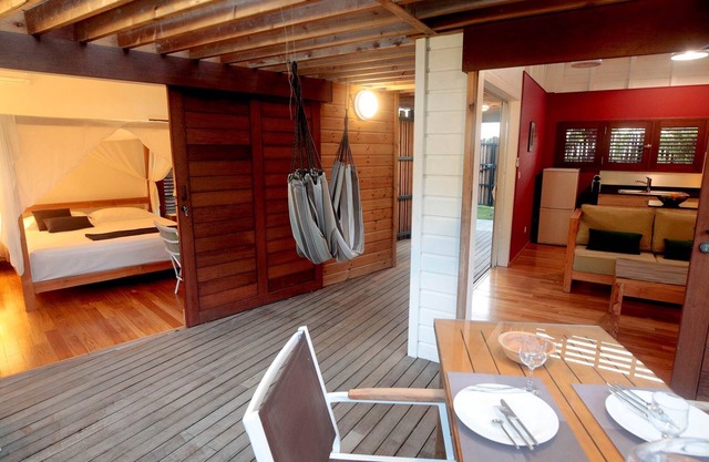 WEST COTTAGE COCO CANNELLE