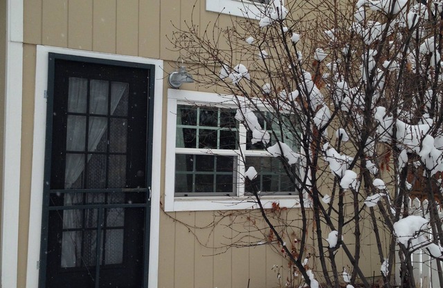 West-end carriage house