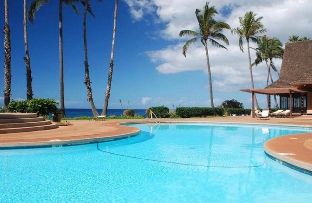 West Molokai. Remote and Private. Hawaii's best. Ocean view Watch the Whales