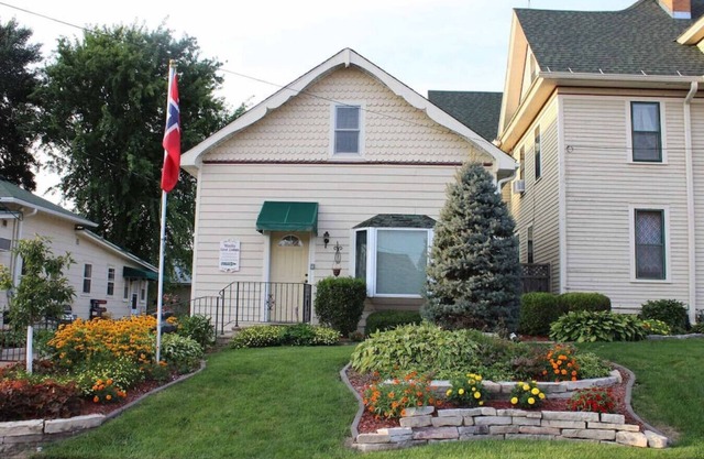 Westby House Lodge-Pinewood Room