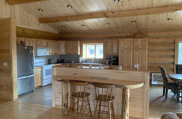 Western Slope Mountain Retreat. Privacy, solitude, incredible views