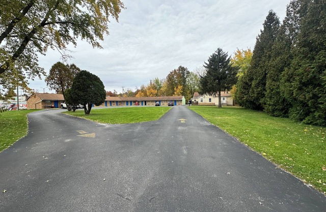 Westgate Manor Motel Austintown-Younstown, Ohio