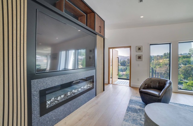 WFH-Friendly Retreat w/Views: 4 Mi to Calabasas