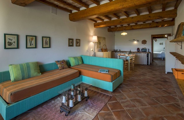 Wheelchair accessible apartment between Arezzo and Florence, in open countryside and with swimming p